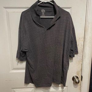 Collared pullover short sleeved shirt